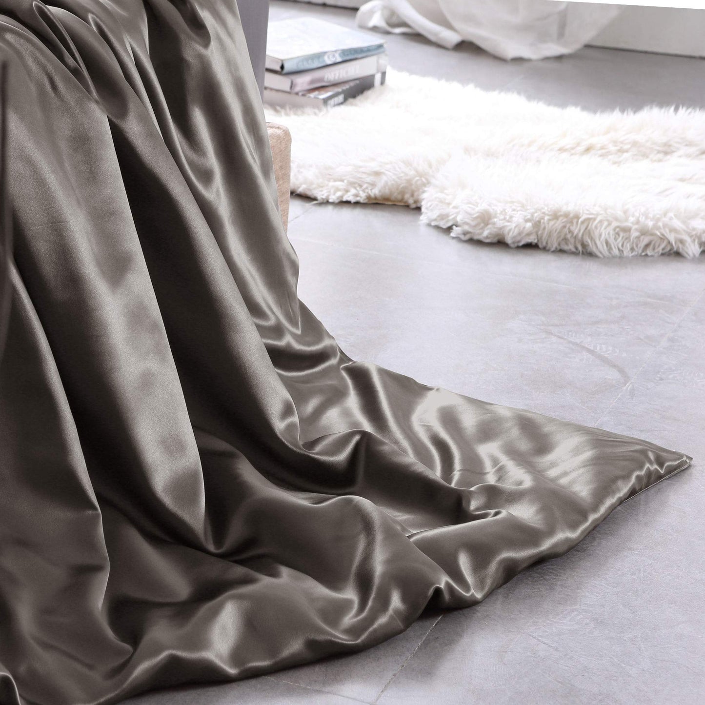 THXSILK Seidenbettwäsche Set 2-teilig, Bettbezug 135x200 + 80x80 cm Kissenbezug, 19 Momme, Hypoallergen, Holzkohle, ultraweich & glatt