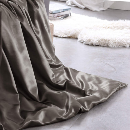 THXSILK Seidenbettwäsche Set 2-teilig, Bettbezug 135x200 + 80x80 cm Kissenbezug, 19 Momme, Hypoallergen, Holzkohle, ultraweich & glatt