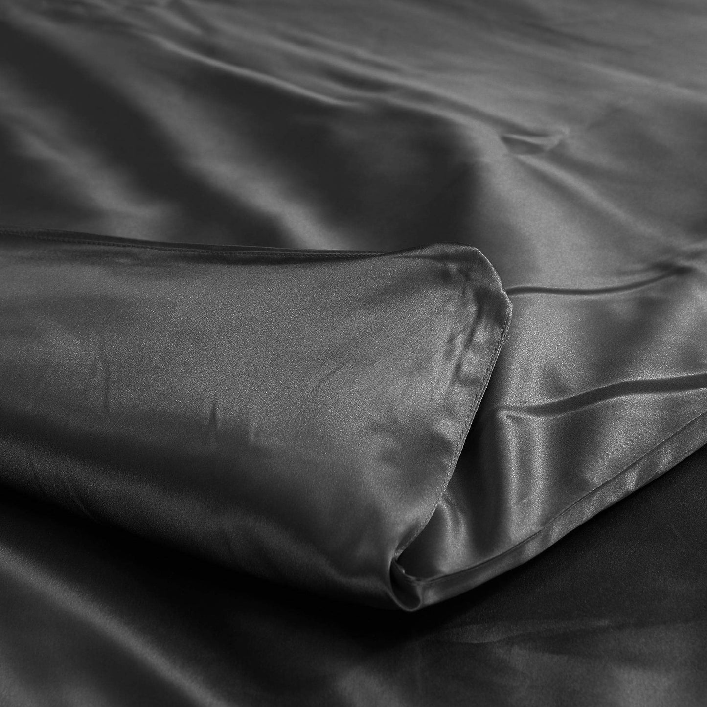 THXSILK Seidenbettwäsche Set 2-teilig, Bettbezug 135x200 + 80x80 cm Kissenbezug, 19 Momme, Hypoallergen, Schwarz, ultraweich & glatt